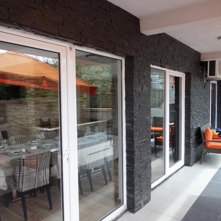Agape Apartments Tivat Luaran gambar