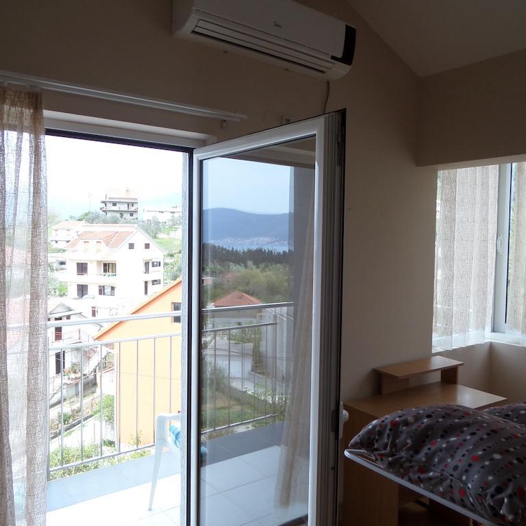 Agape Apartments Tivat Luaran gambar