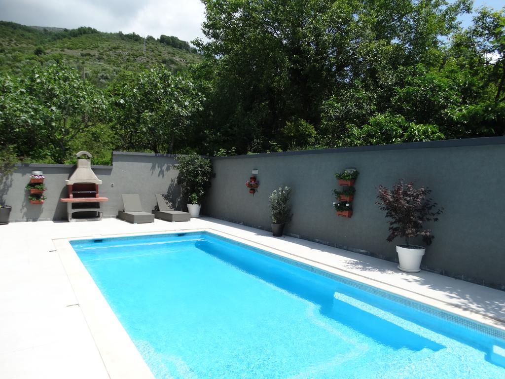 Agape Apartments Tivat Luaran gambar