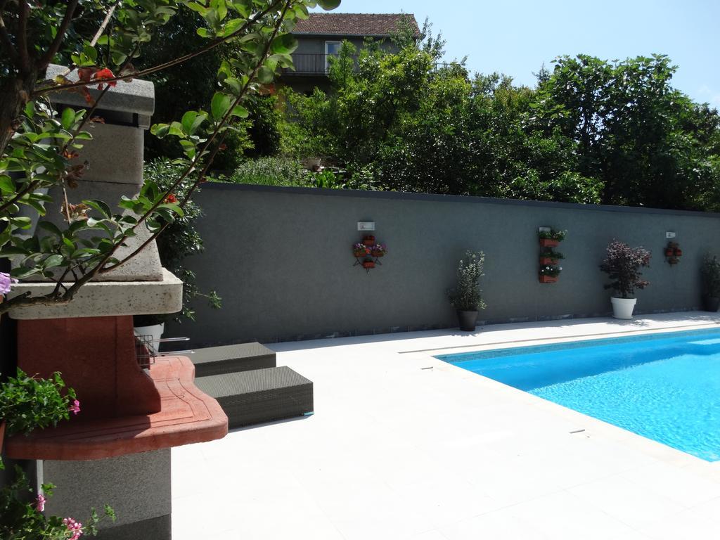 Agape Apartments Tivat Luaran gambar