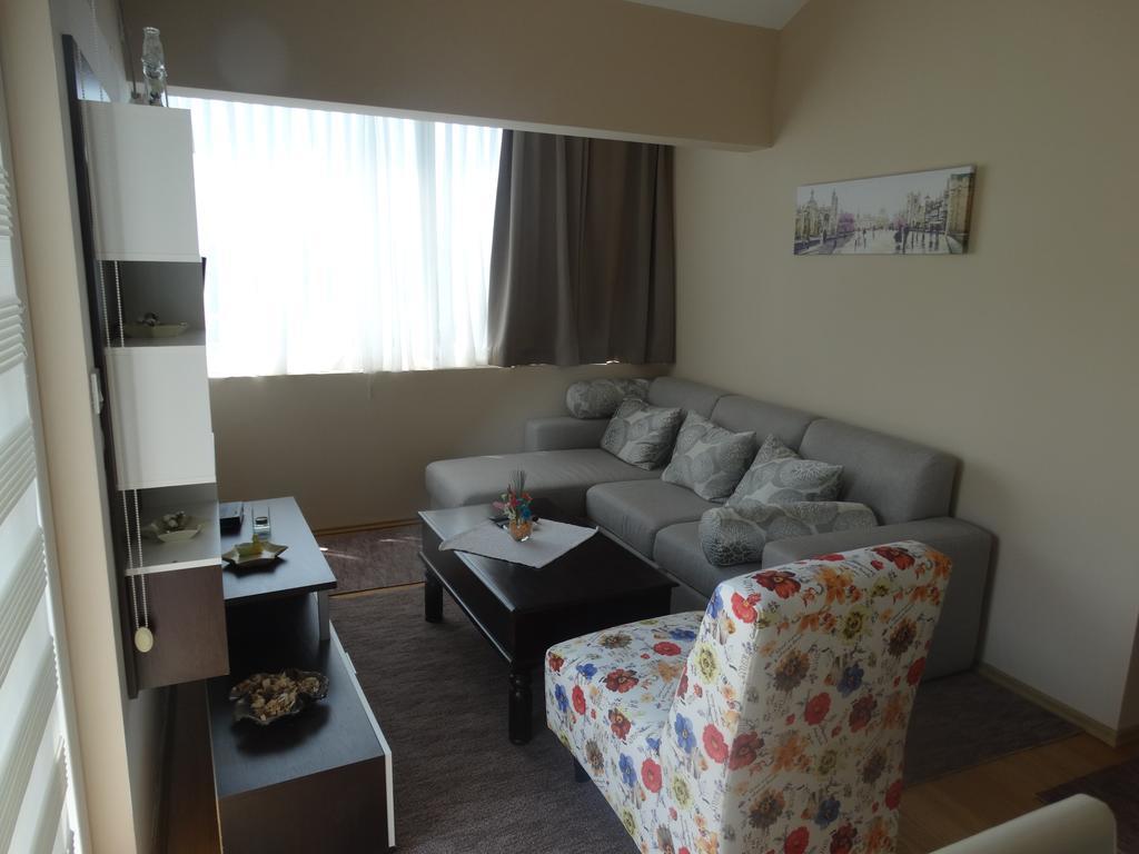 Agape Apartments Tivat Luaran gambar