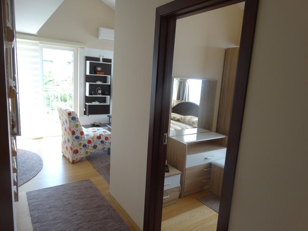 Agape Apartments Tivat Luaran gambar