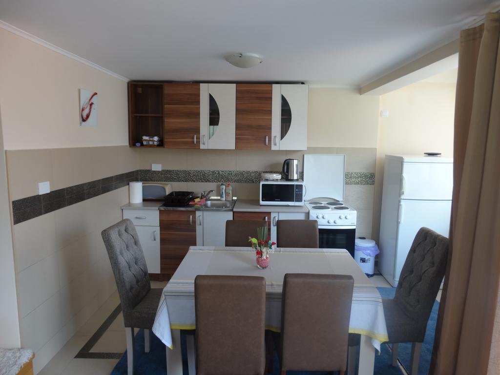 Agape Apartments Tivat Luaran gambar